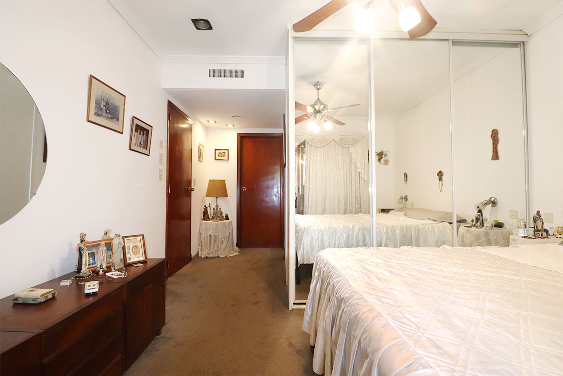 Casa 5 Ambientes En Venta Olivos Pileta Cochera