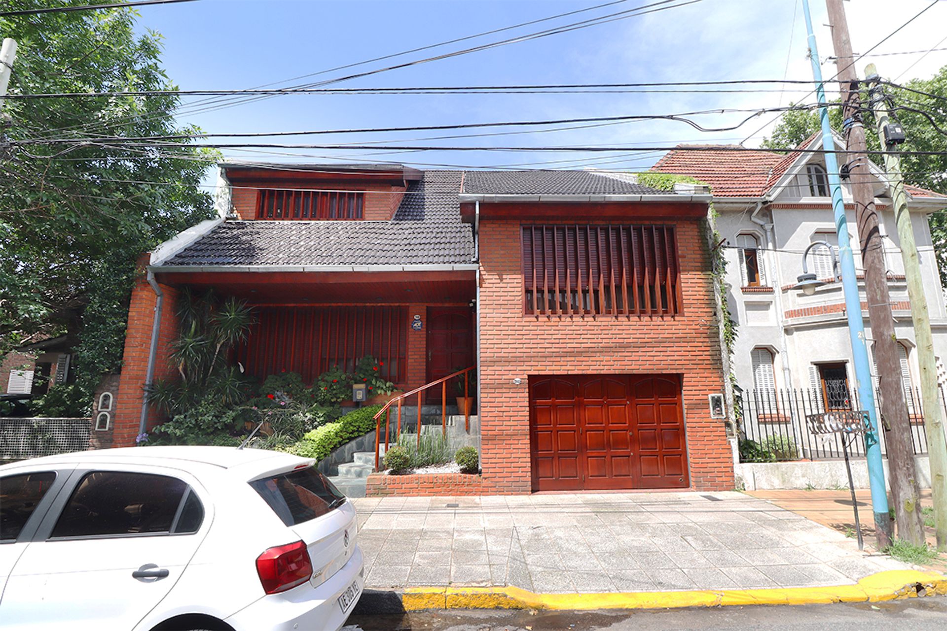 Casa 5 Ambientes En Venta Olivos Pileta Cochera