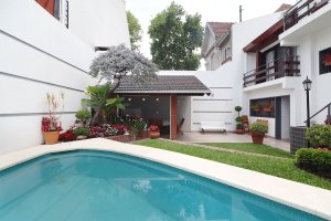 5-room house for sale, Olivos, pool, garage