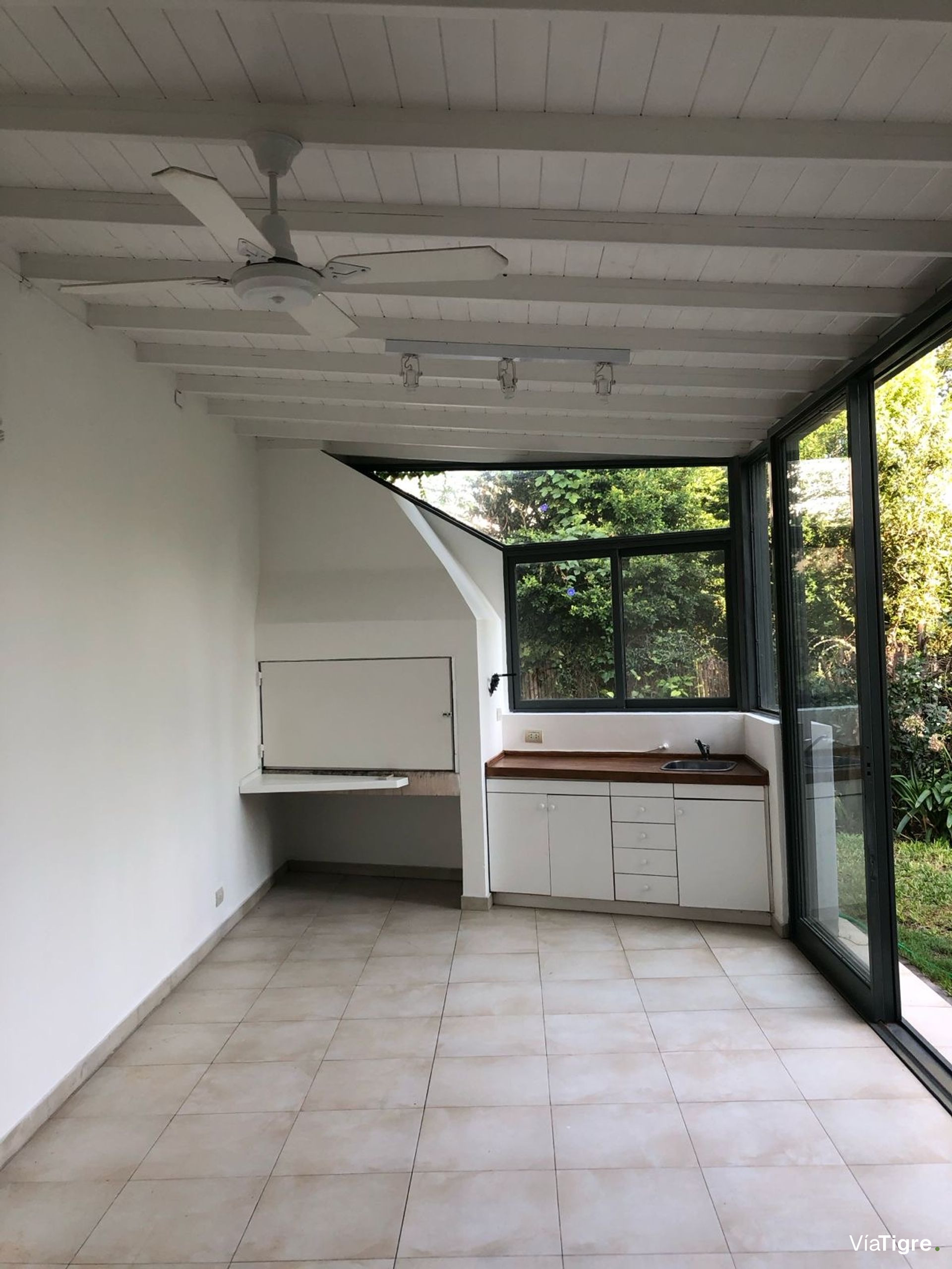 Venta Casa 241M2 5 Ambientes Luminosa