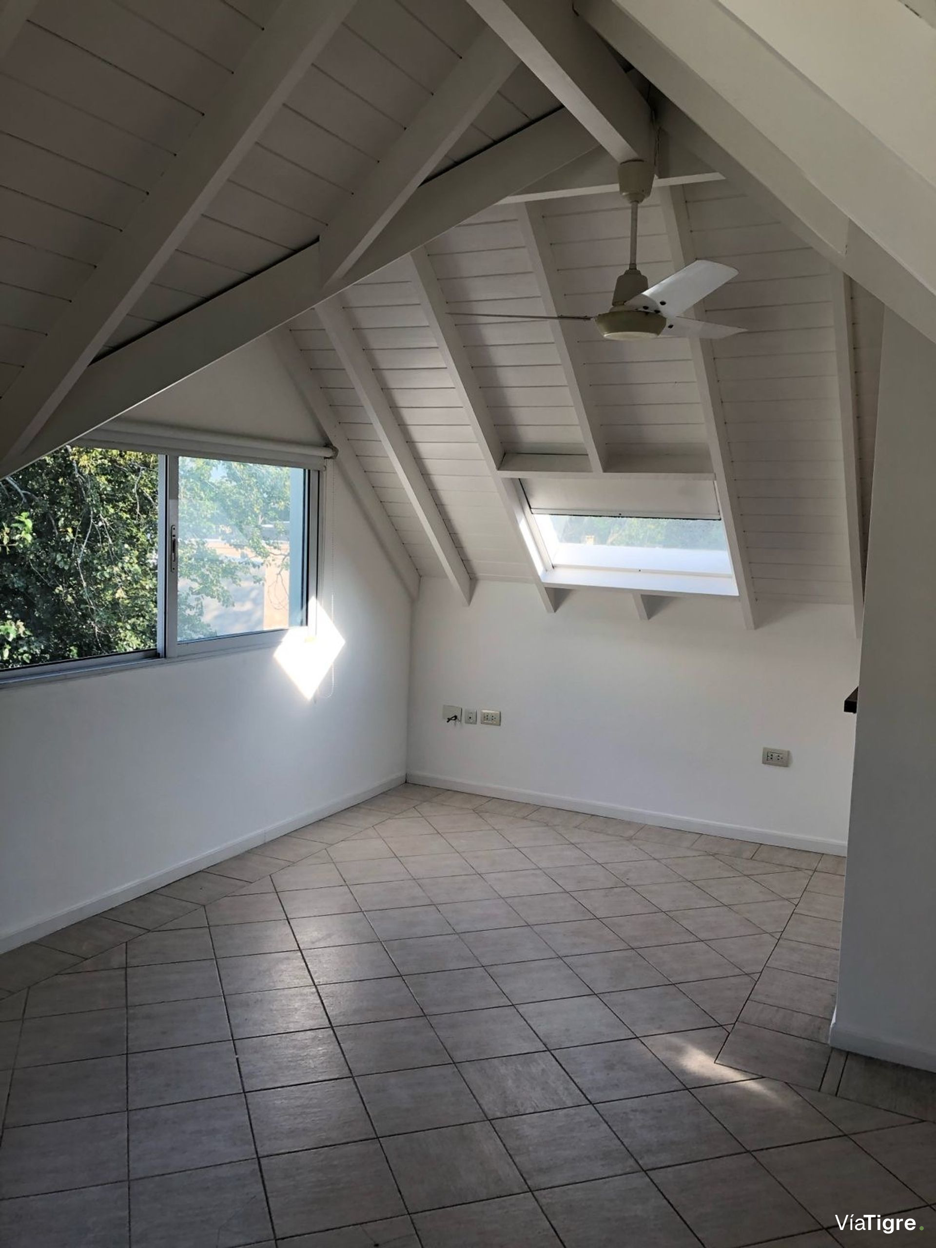 Venta Casa 241M2 5 Ambientes Luminosa