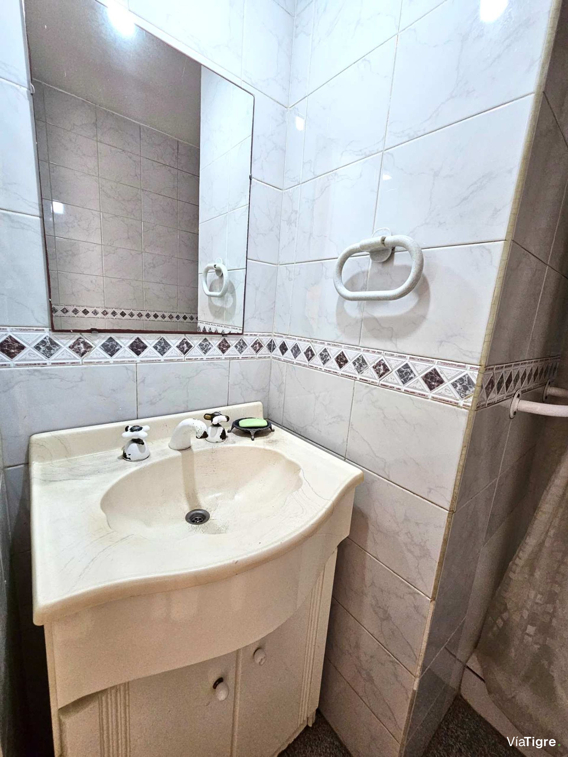 Venta Ph Planta Baja La Lucila 2 Ambientes Patio