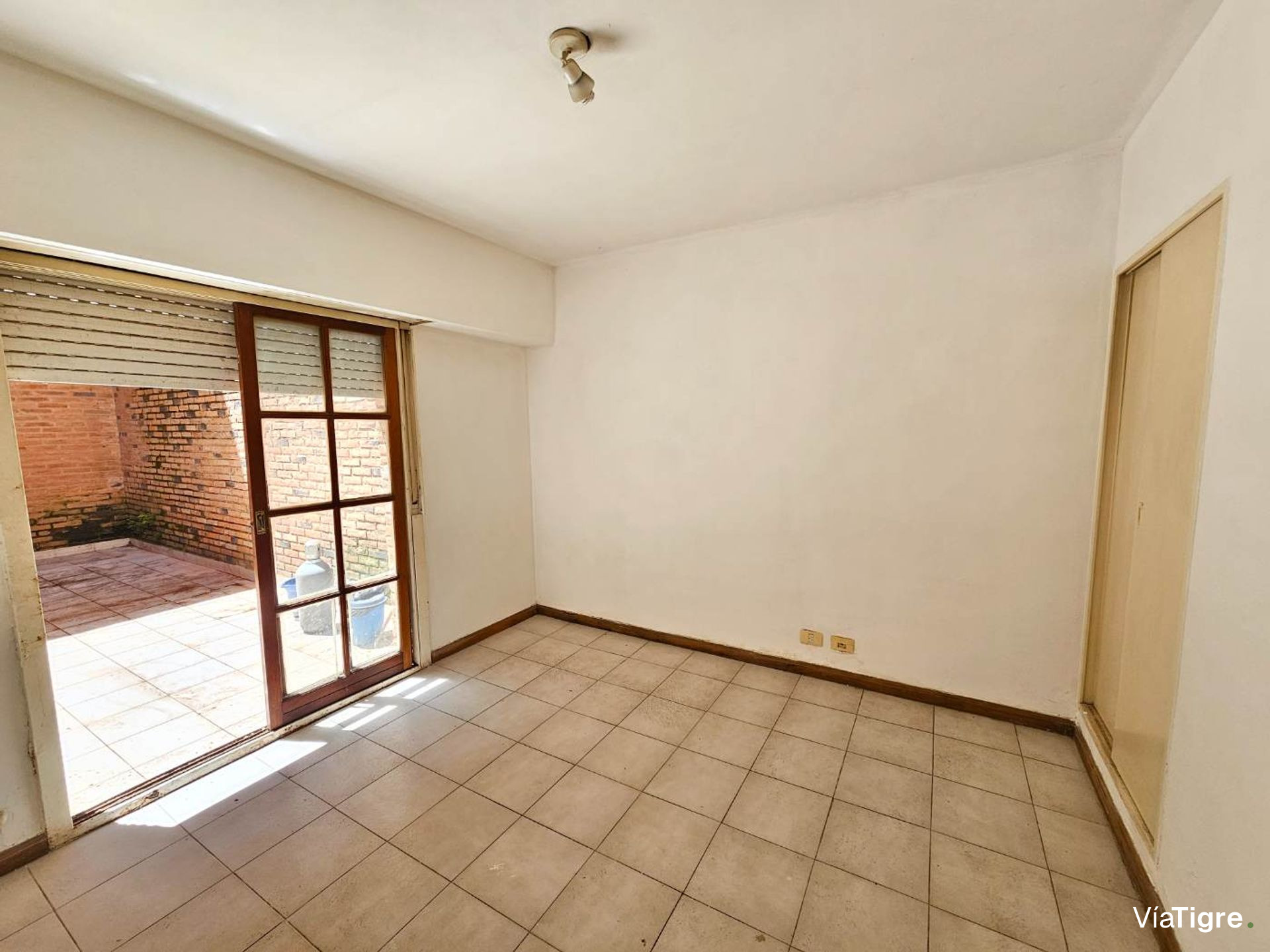 Venta Ph Planta Baja La Lucila 2 Ambientes Patio
