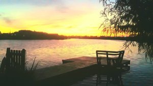 Short-term house rental by the lagoon in Villanueva