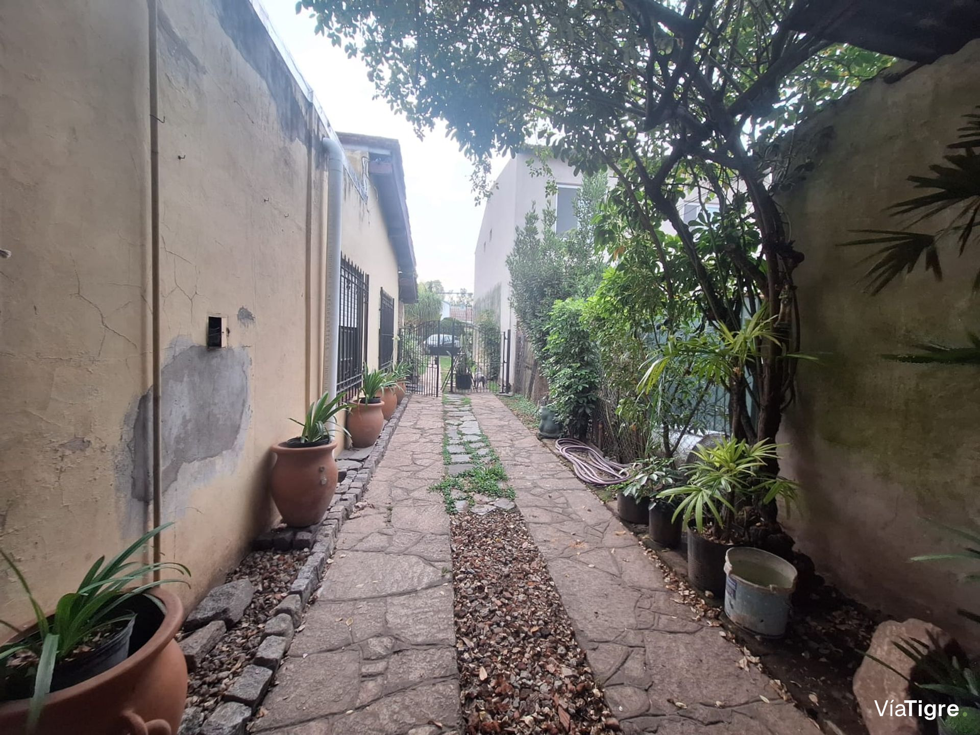 Casa de 3 ambientes en venta en Don Torcuato