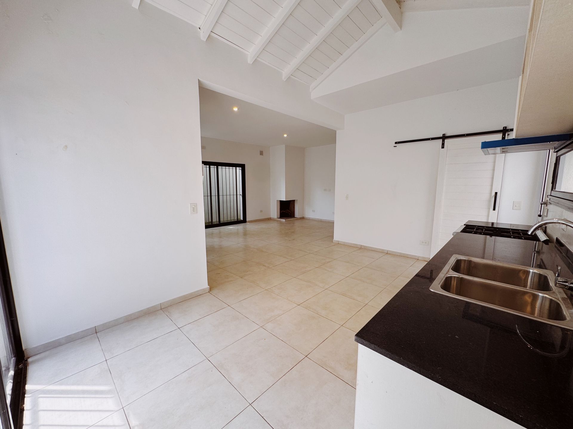 Casa a estrenar en Venta 6 ambientes-Gral. Pacheco