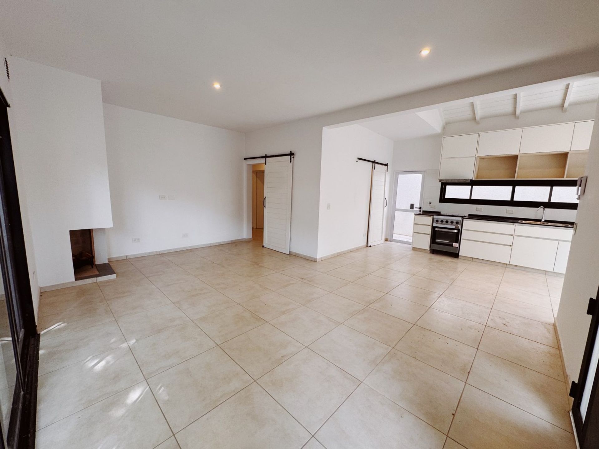 Casa a estrenar en Venta 6 ambientes-Gral. Pacheco