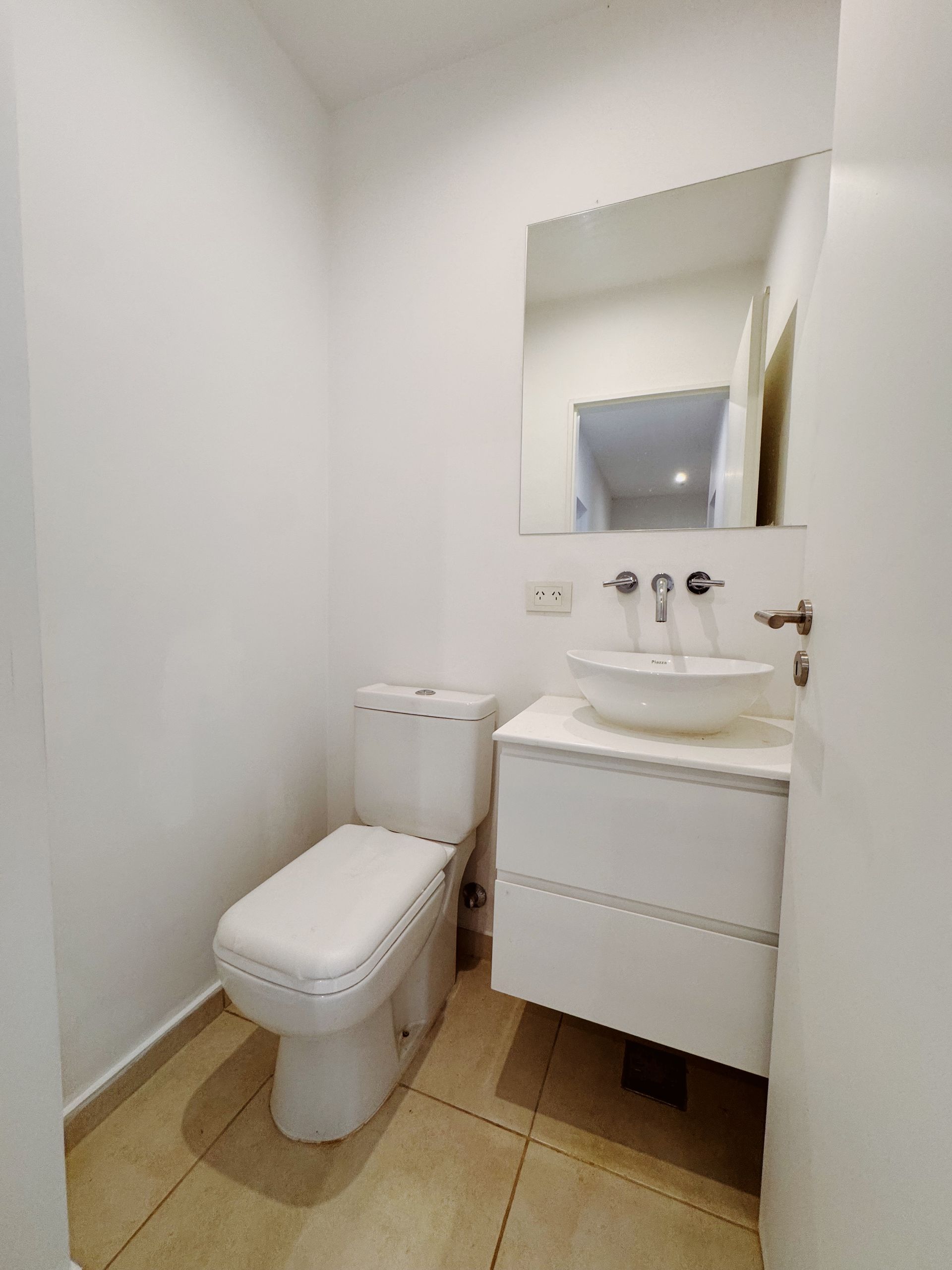 Casa a estrenar en Venta 6 ambientes-Gral. Pacheco