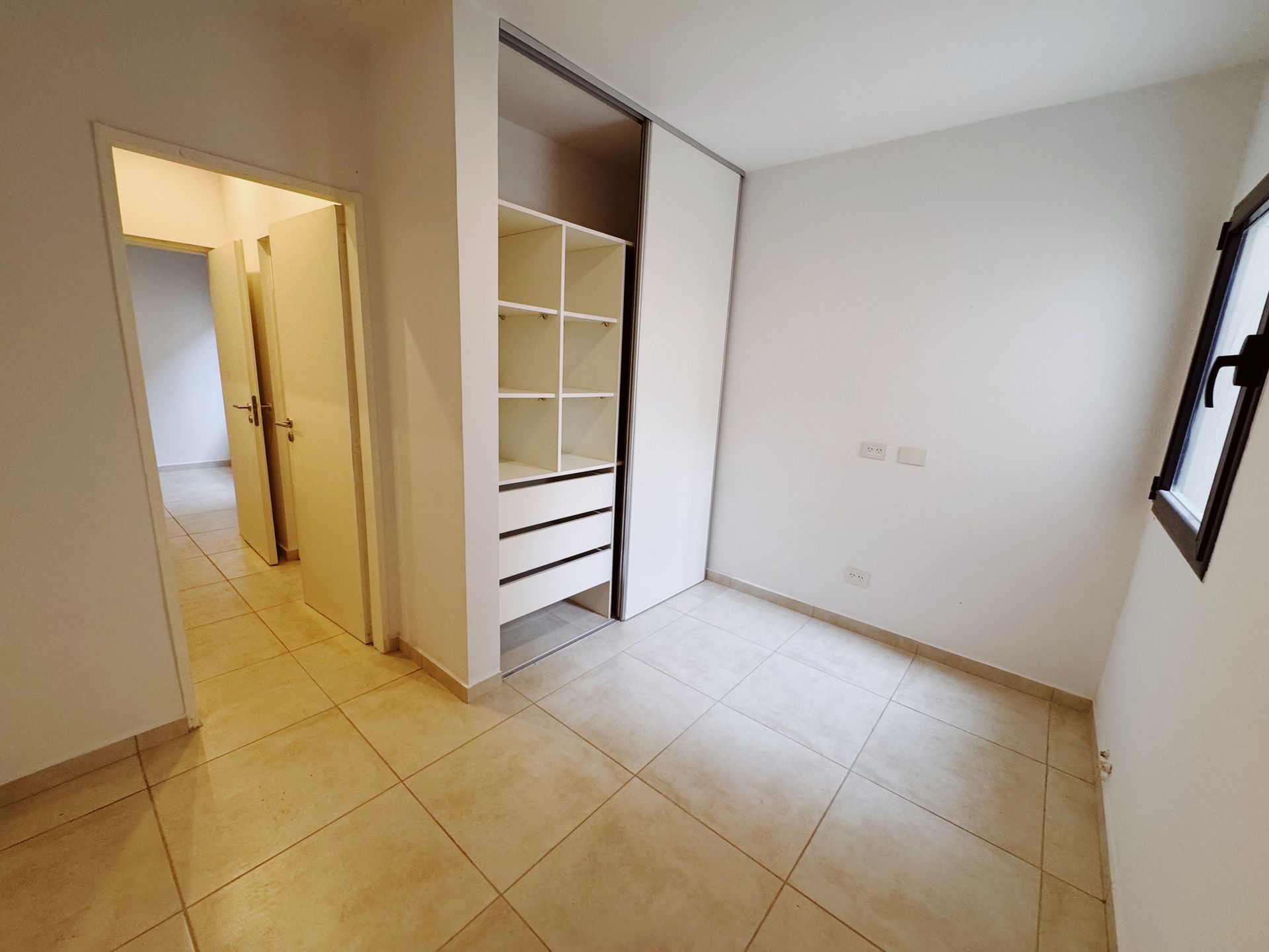 Casa a estrenar en Venta 6 ambientes-Gral. Pacheco