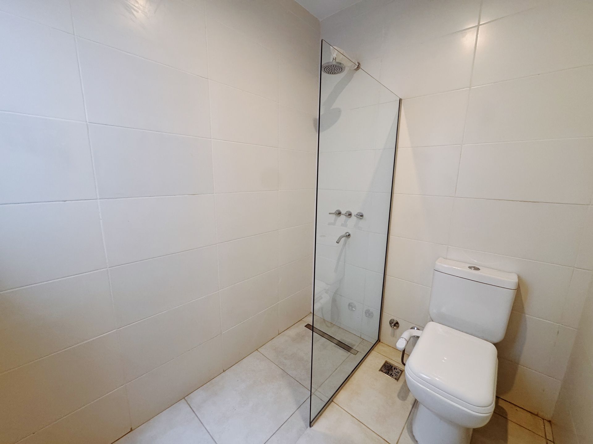 Casa a estrenar en Venta 6 ambientes-Gral. Pacheco