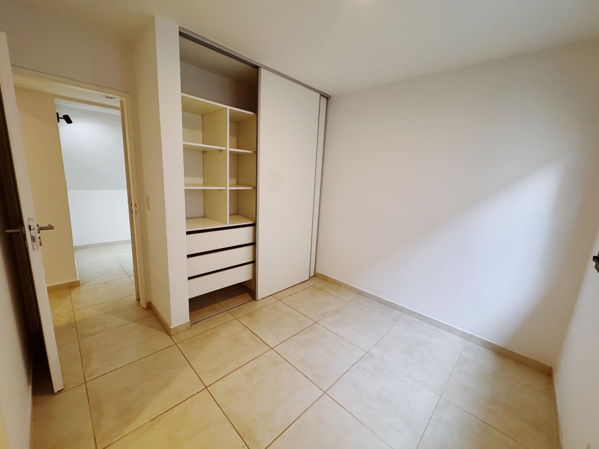 Casa a estrenar en Venta 6 ambientes-Gral. Pacheco