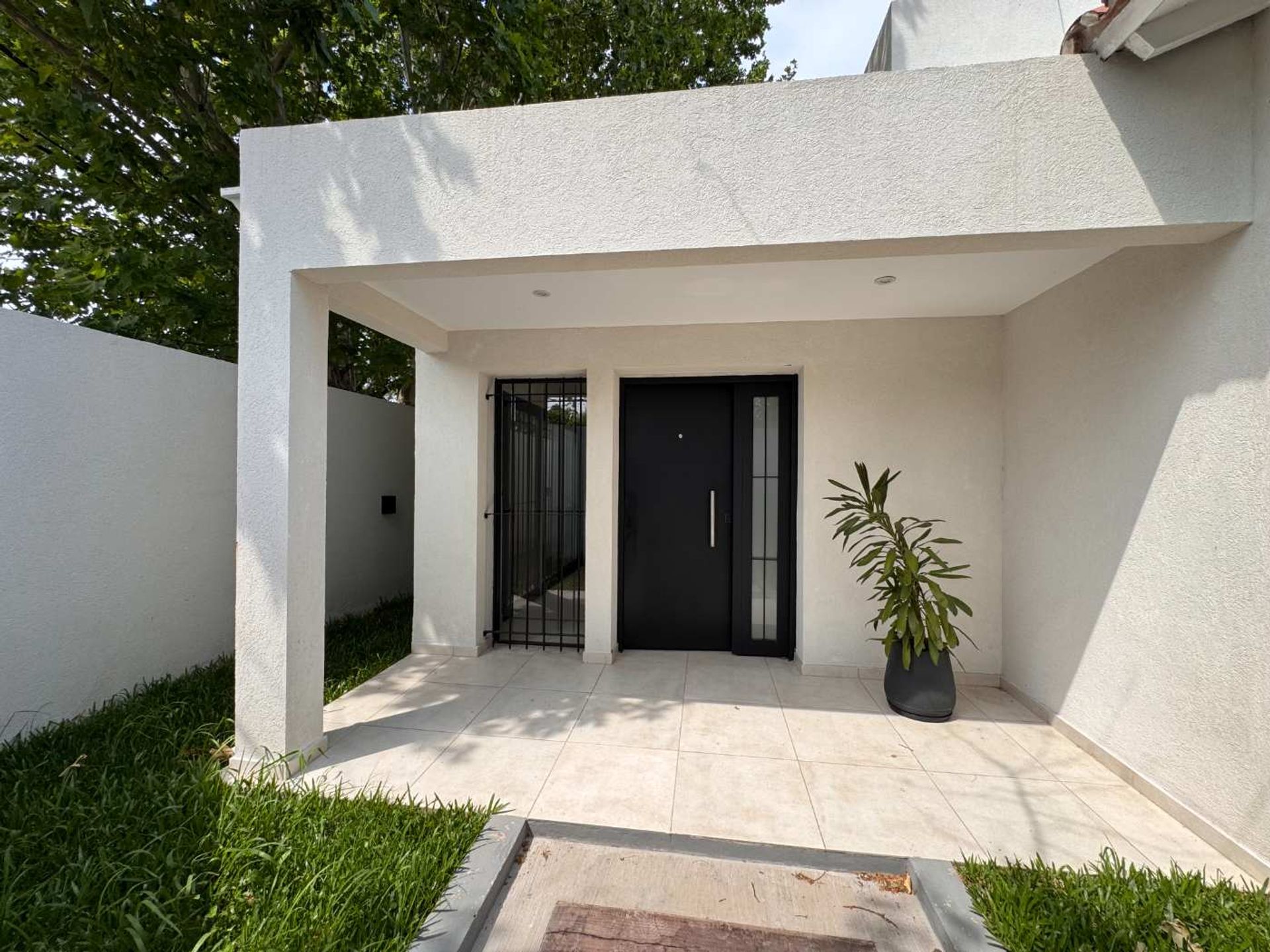 Casa a estrenar en Venta 6 ambientes-Gral. Pacheco
