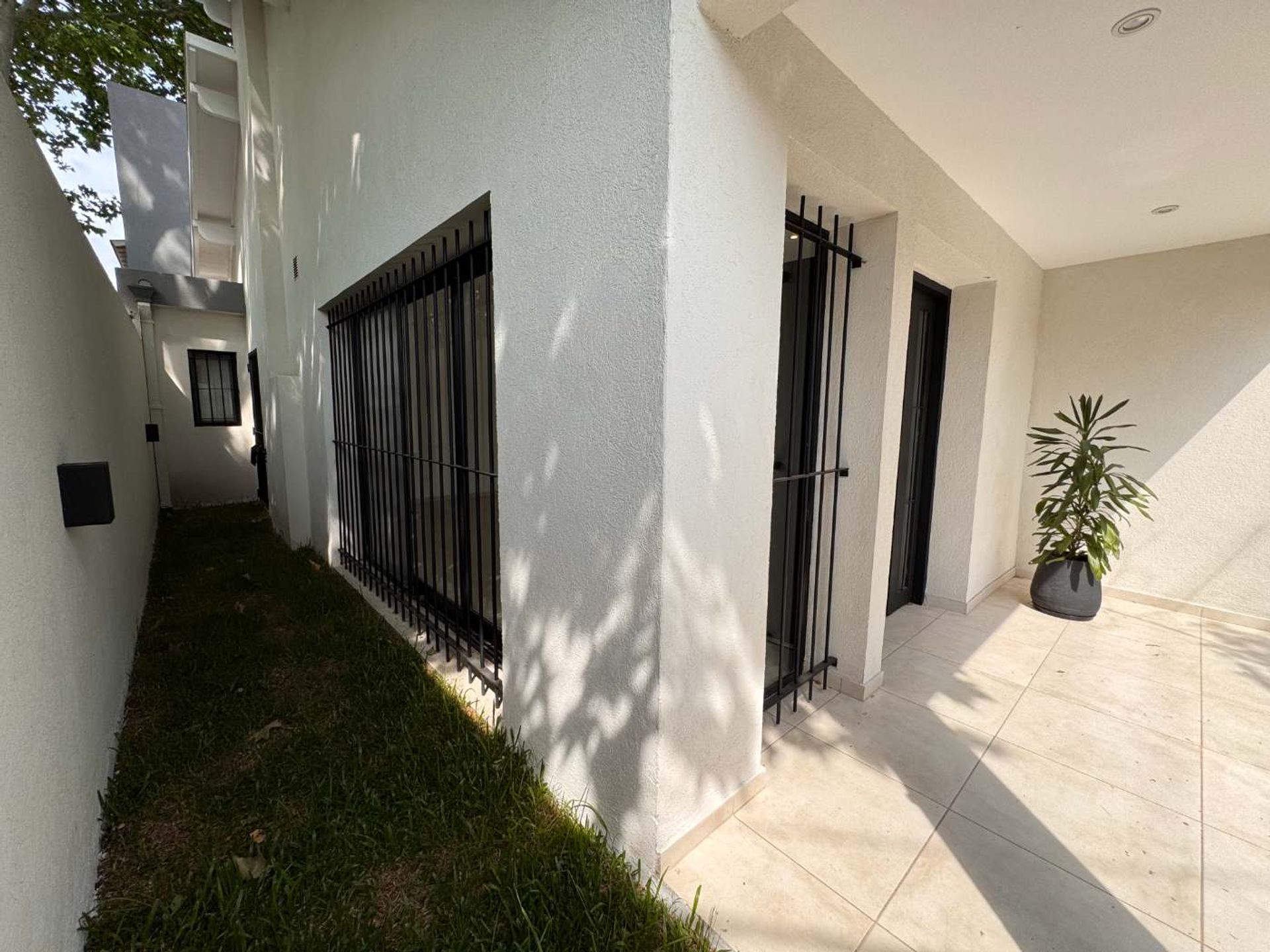 Casa a estrenar en Venta 6 ambientes-Gral. Pacheco