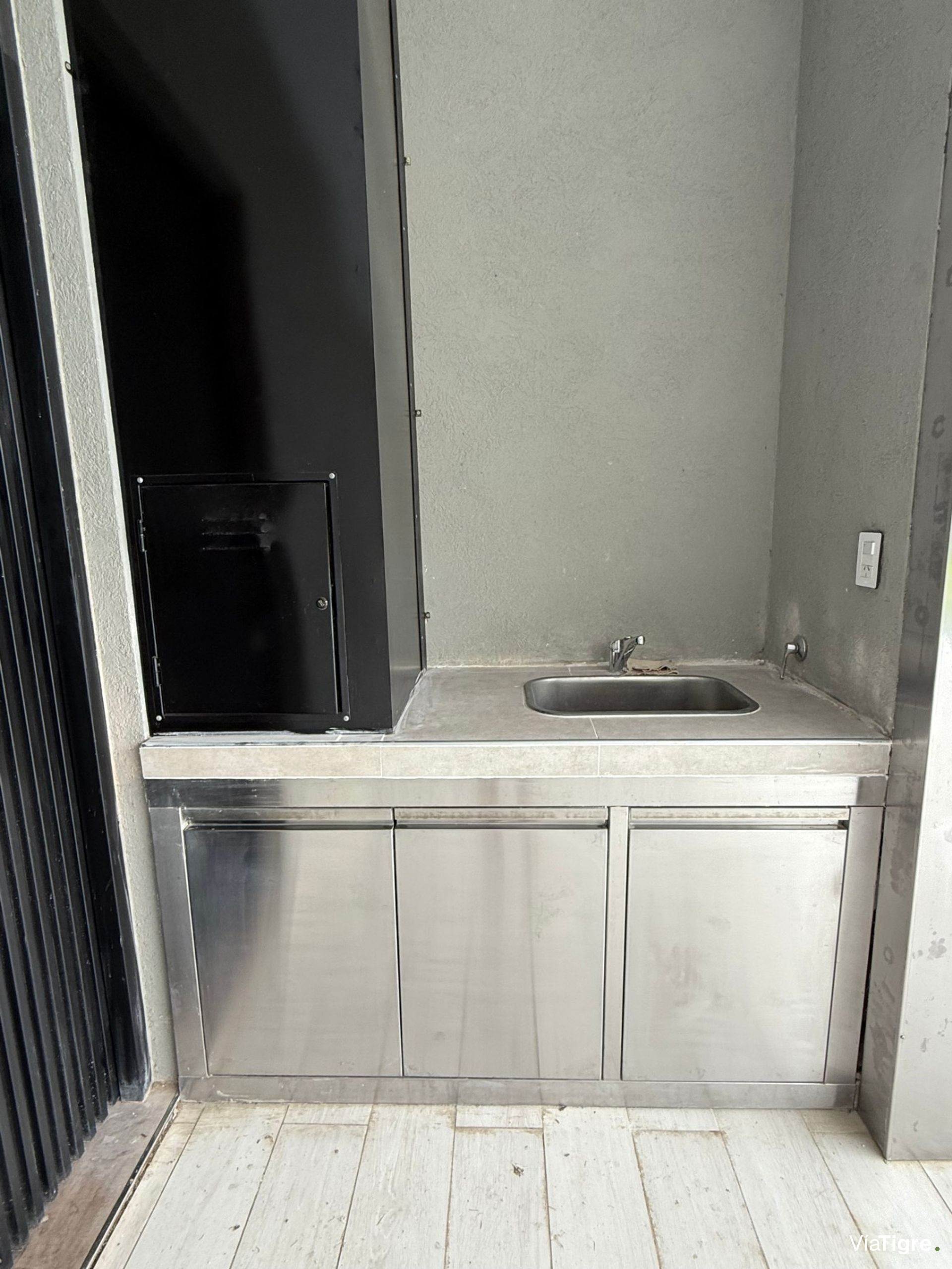 Casa en Venta al rio en Barrio Náutico San Juan