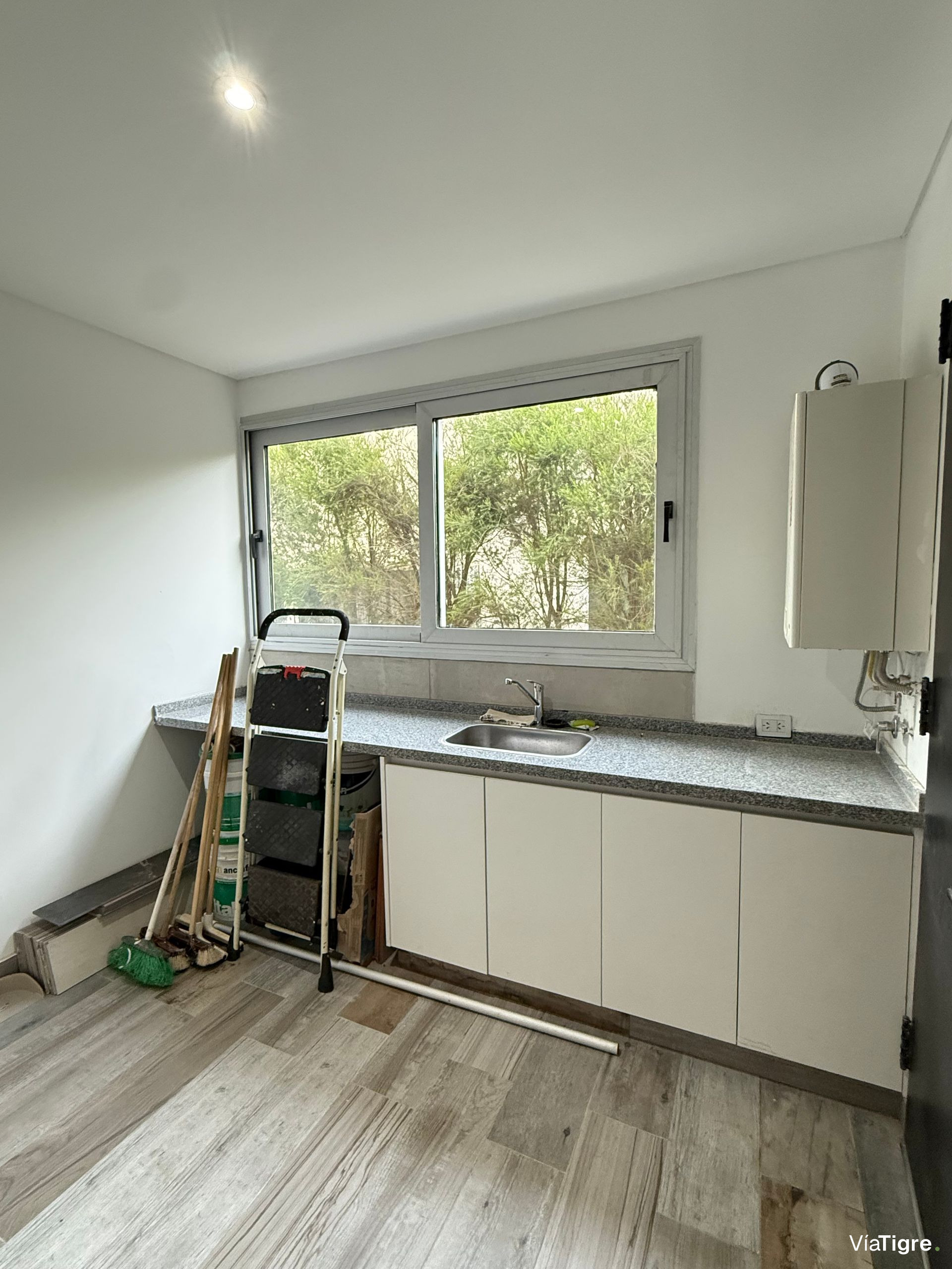 Casa en Venta al rio en Barrio Náutico San Juan