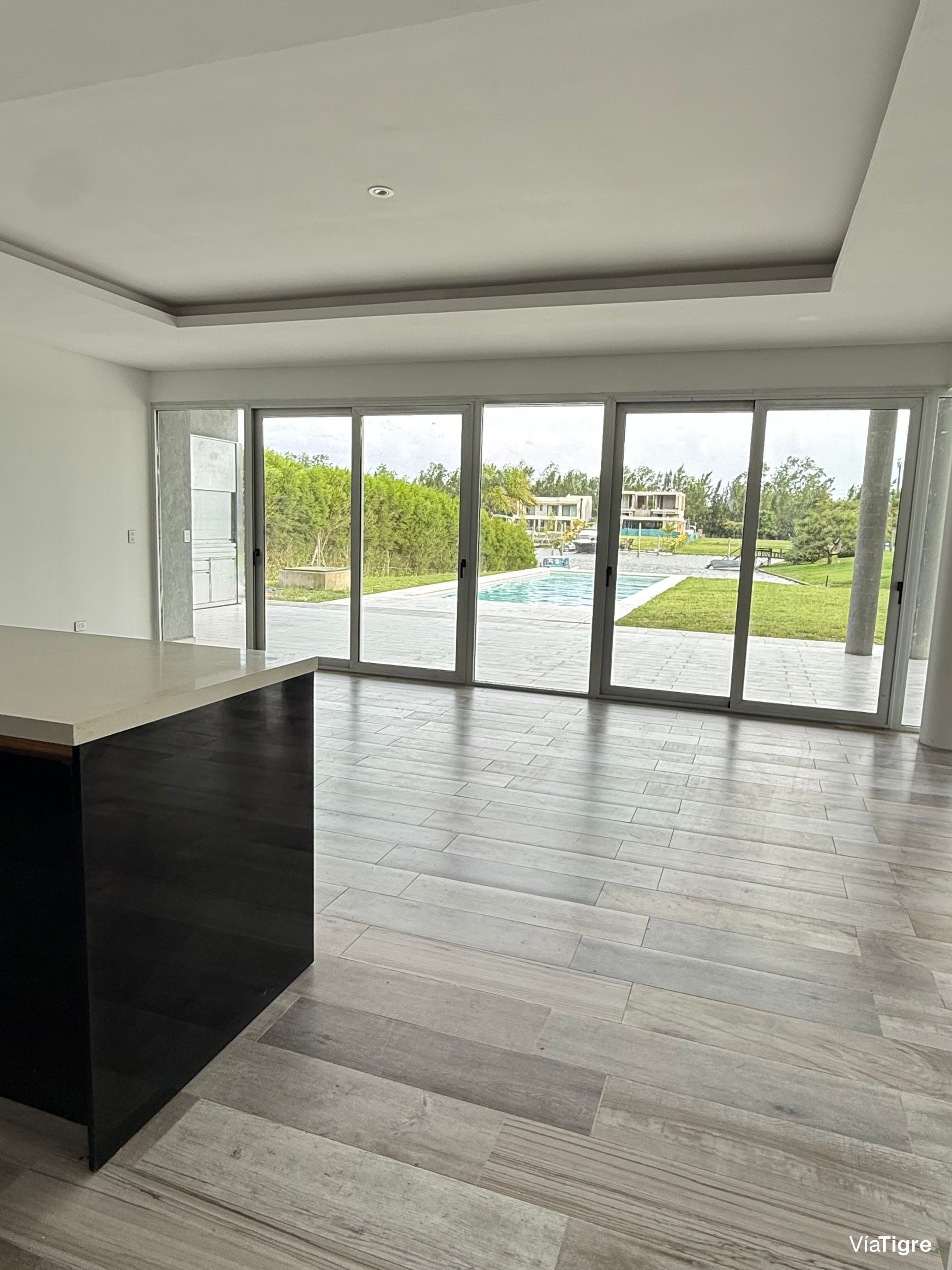 Casa en Venta al rio en Barrio Náutico San Juan