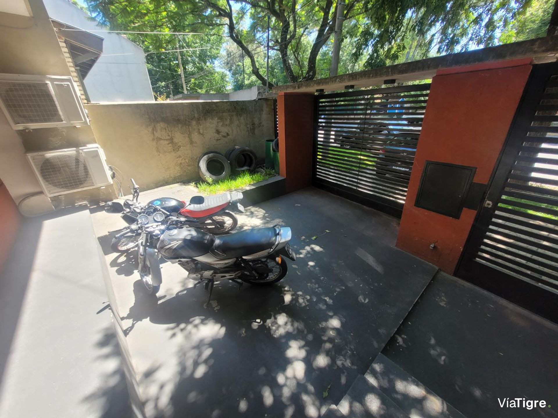 Venta oficina tipo casa con pileta, Martinez