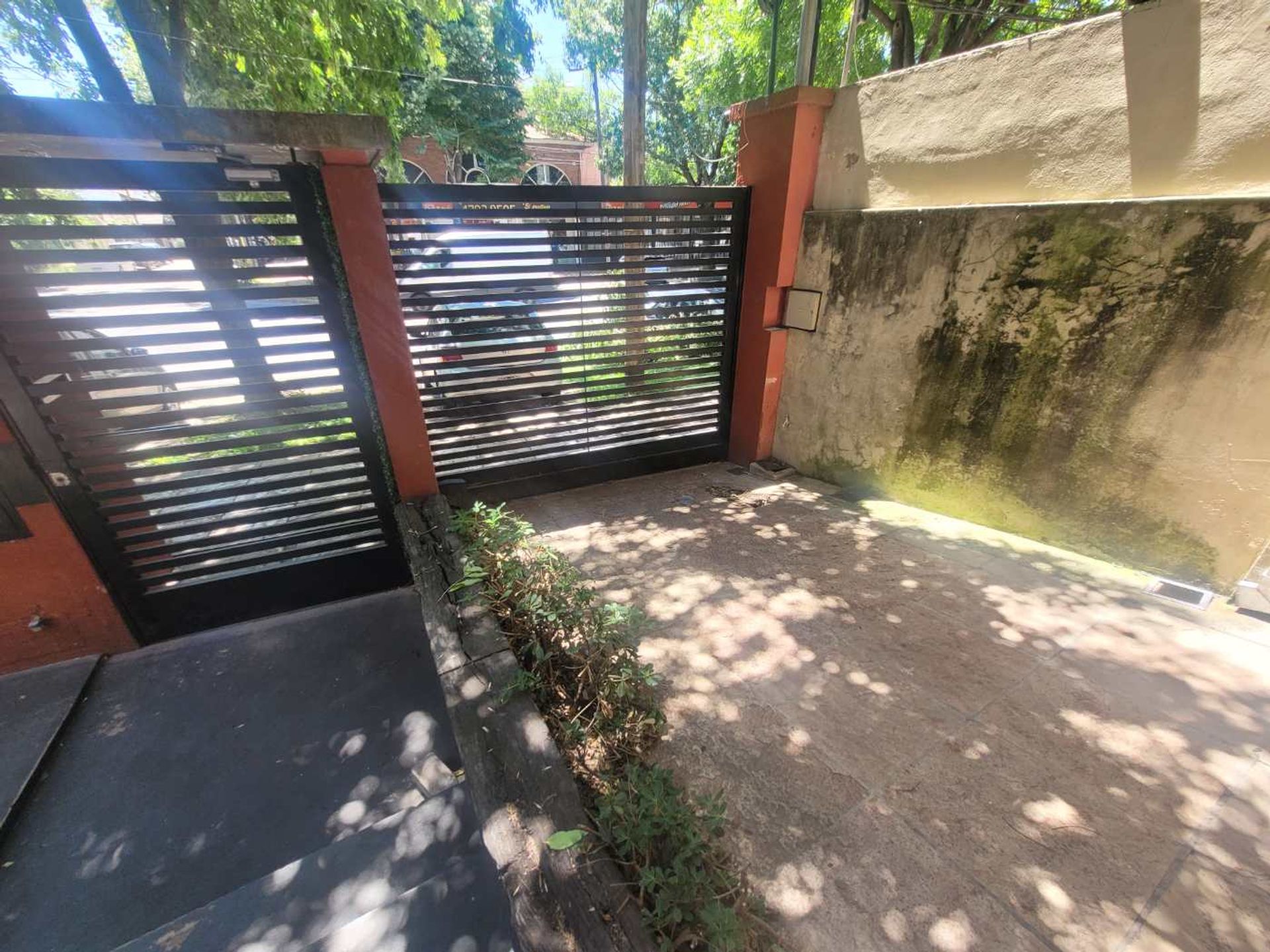 Venta casa con pileta, Martinez