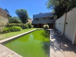 Venta casa con pileta, Martinez