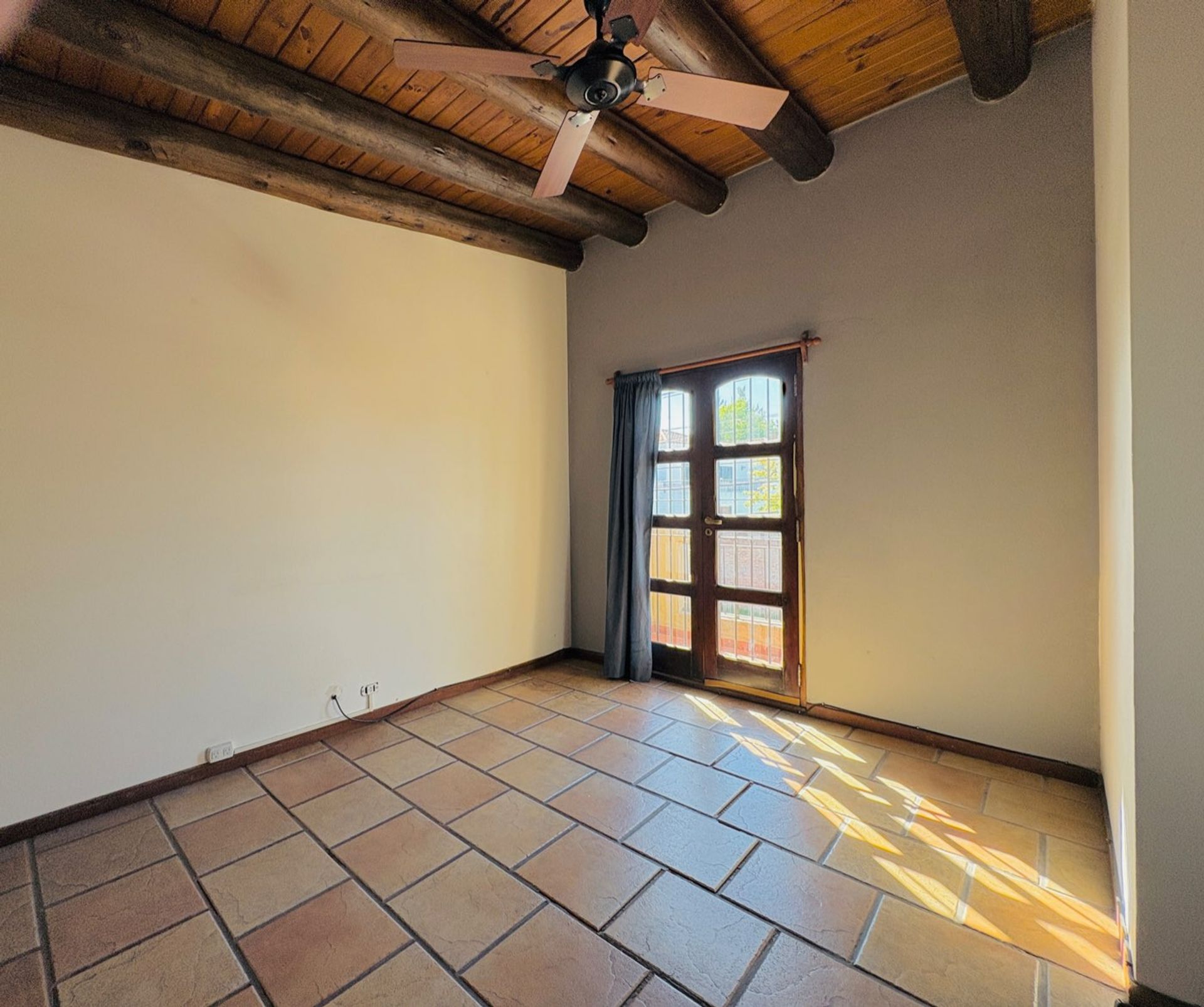 Casa En San Isidro, La Horqueta Parque Y Pileta