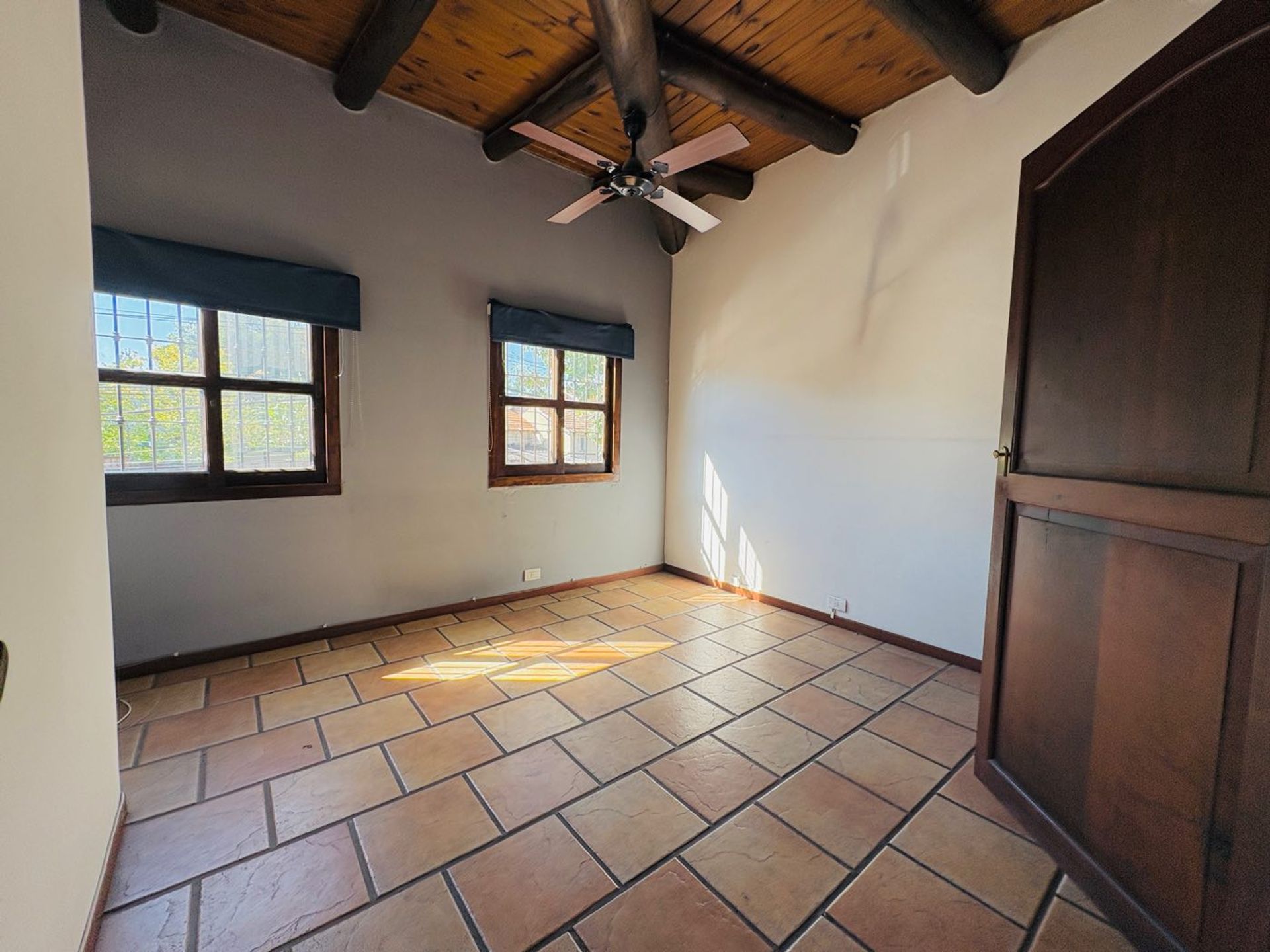 Casa En San Isidro, La Horqueta Parque Y Pileta