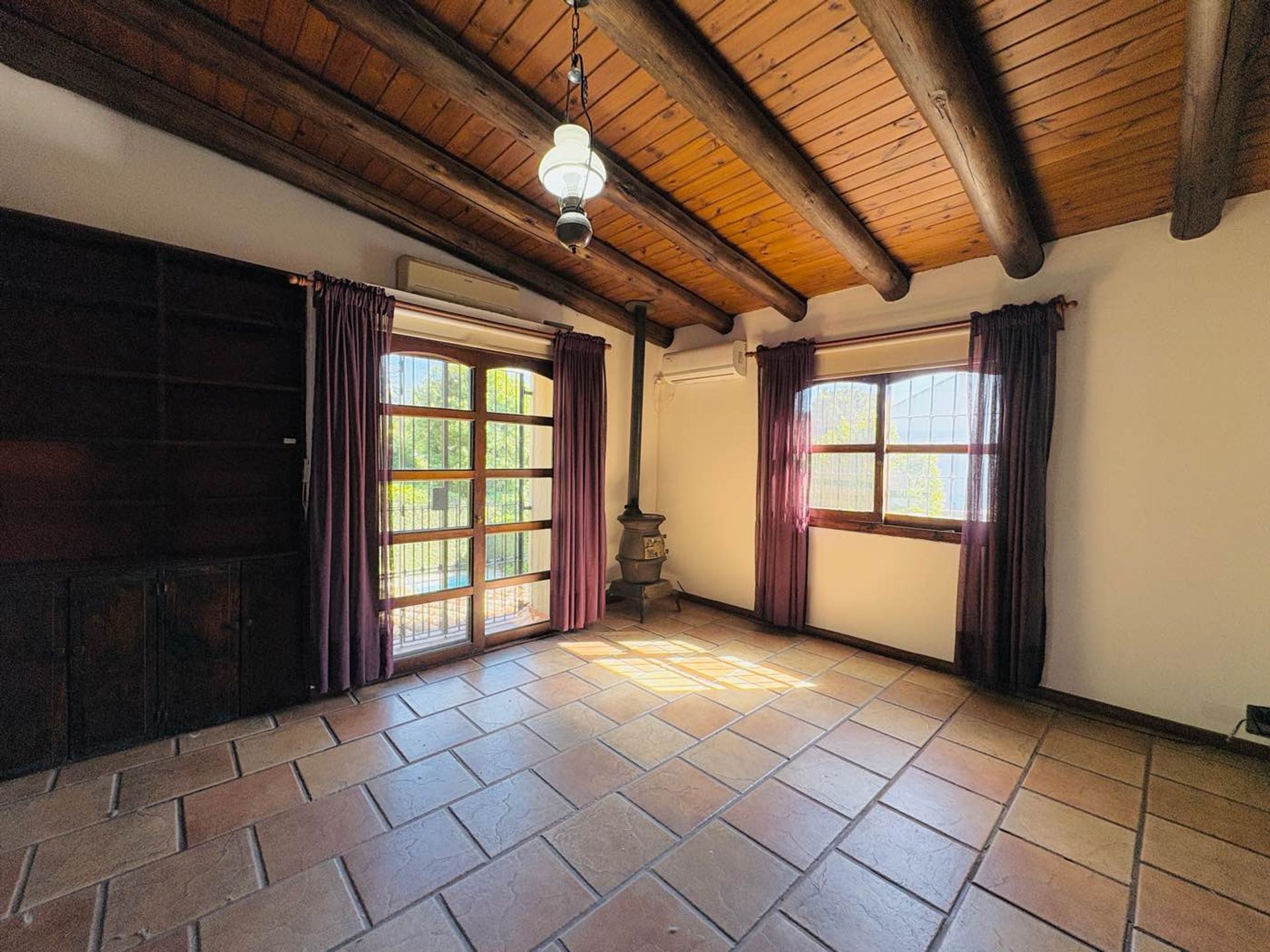 Casa En San Isidro, La Horqueta Parque Y Pileta