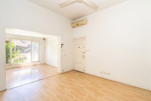 Sale Front 3 Rooms – Garage – Patio Martinez