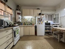 Casa de 3 dormitorios + Casa pequeña al fondo