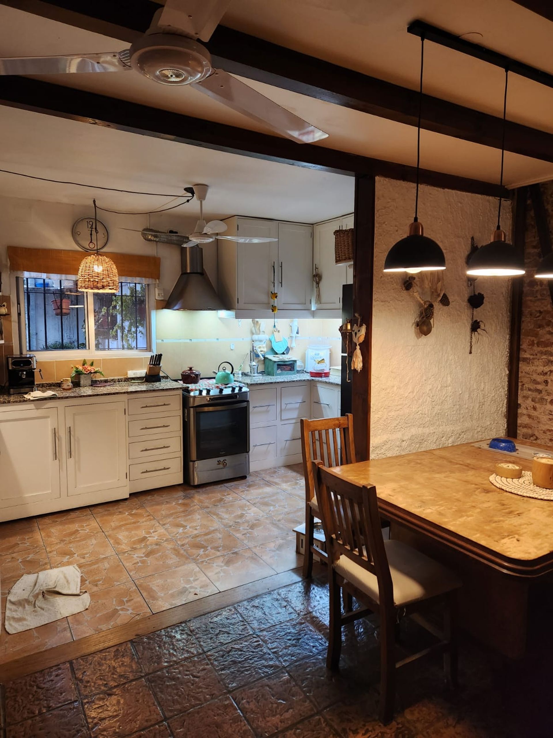 Casa 4 ambientes en Las Lomas de San Isidro