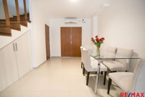 5-room Triplex House FLORIDA. Garden and pool