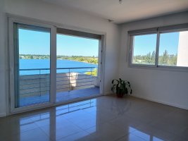 For Sale: 3-room apartment, 2 parking spaces, water view, Tigre