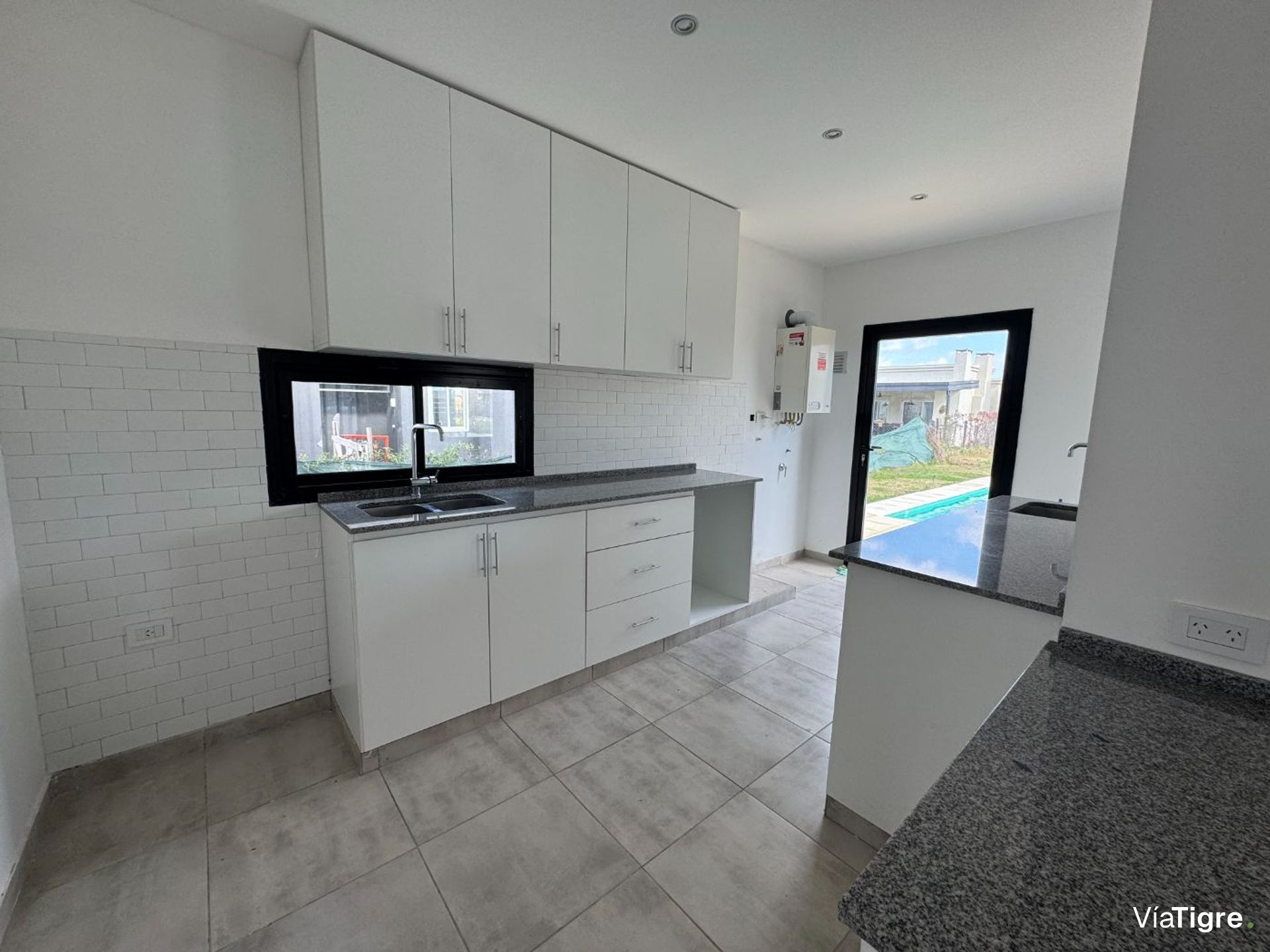CASA A ESTRENAR + AMARRAS en VILA MARINA II