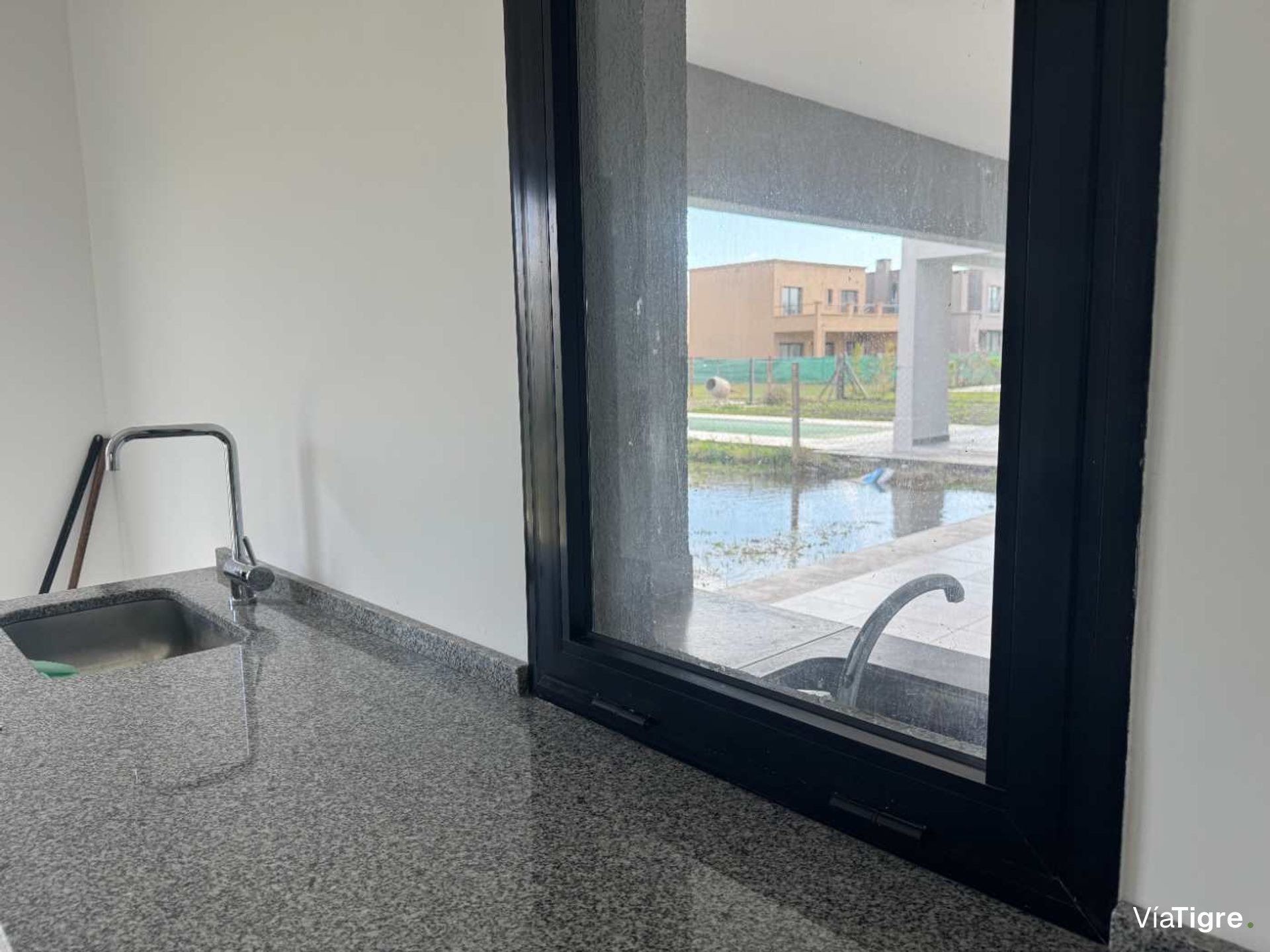 CASA A ESTRENAR + AMARRAS en VILA MARINA II