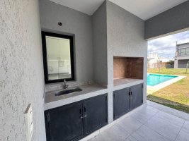 CASA A ESTRENAR + AMARRAS en VILA MARINA II