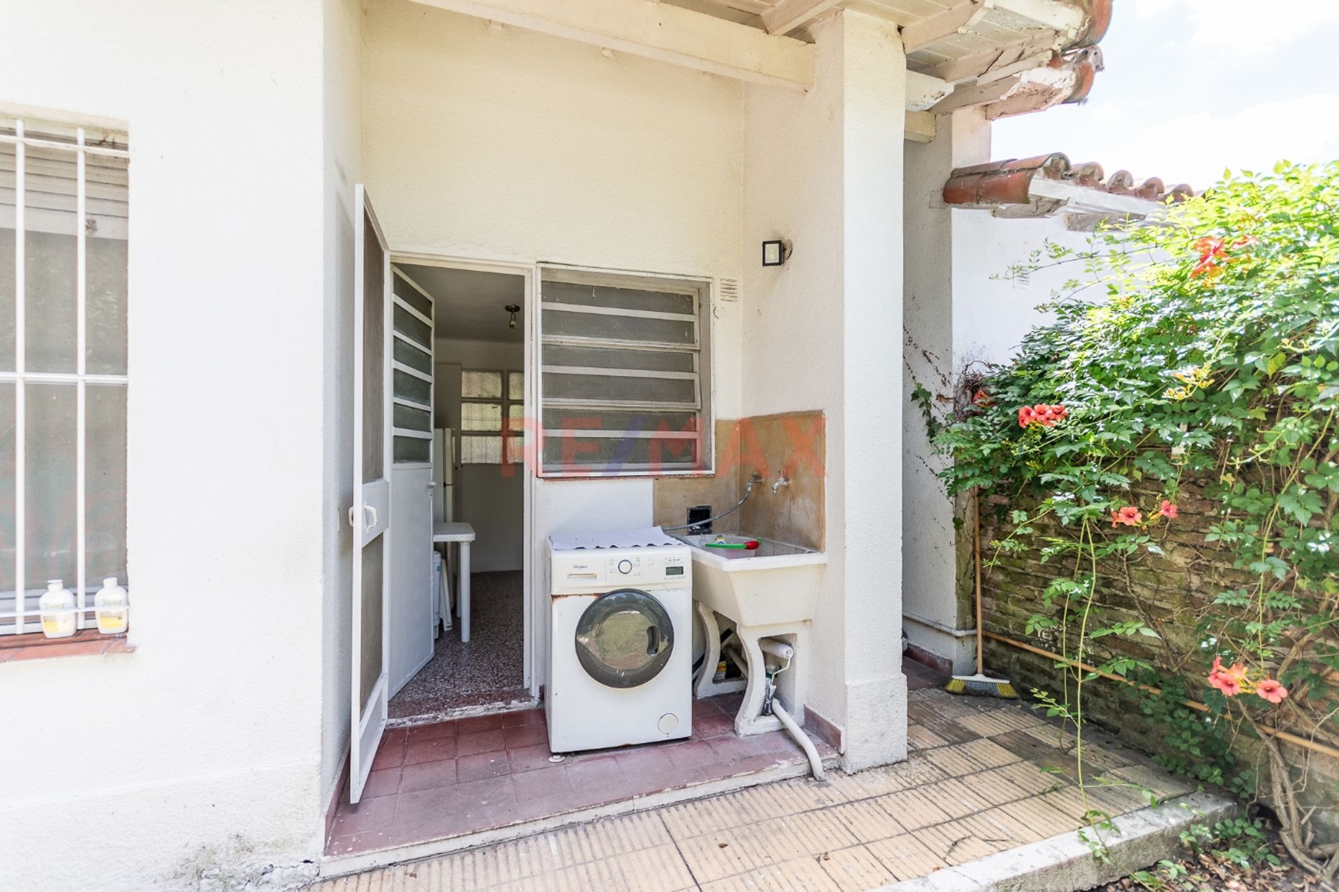 Venta Casa 3 amb con jardin. Apto credito
