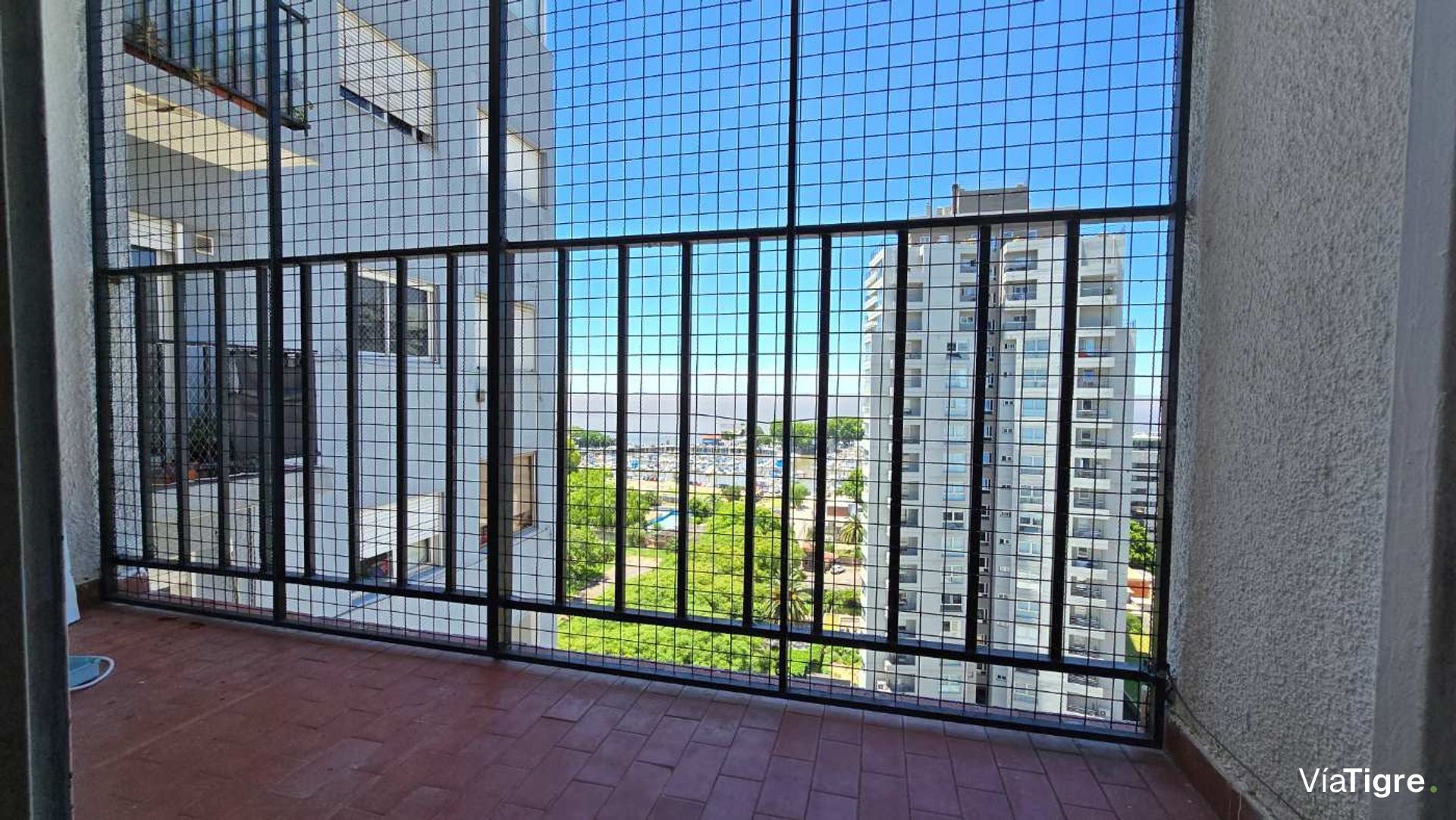 Venta departamento 2 ambientes Olivos vista al rio