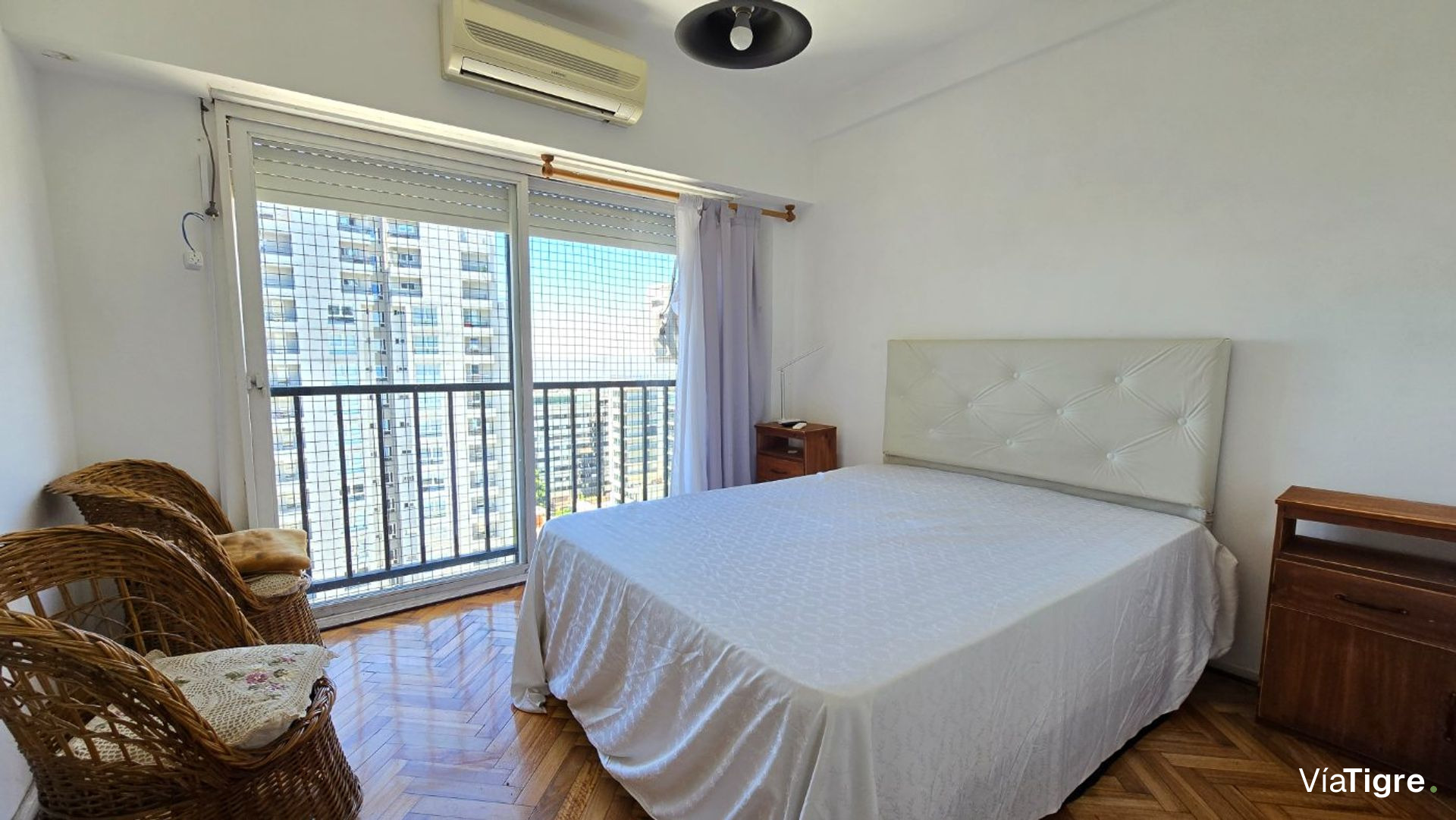 Venta departamento 2 ambientes Olivos vista al rio
