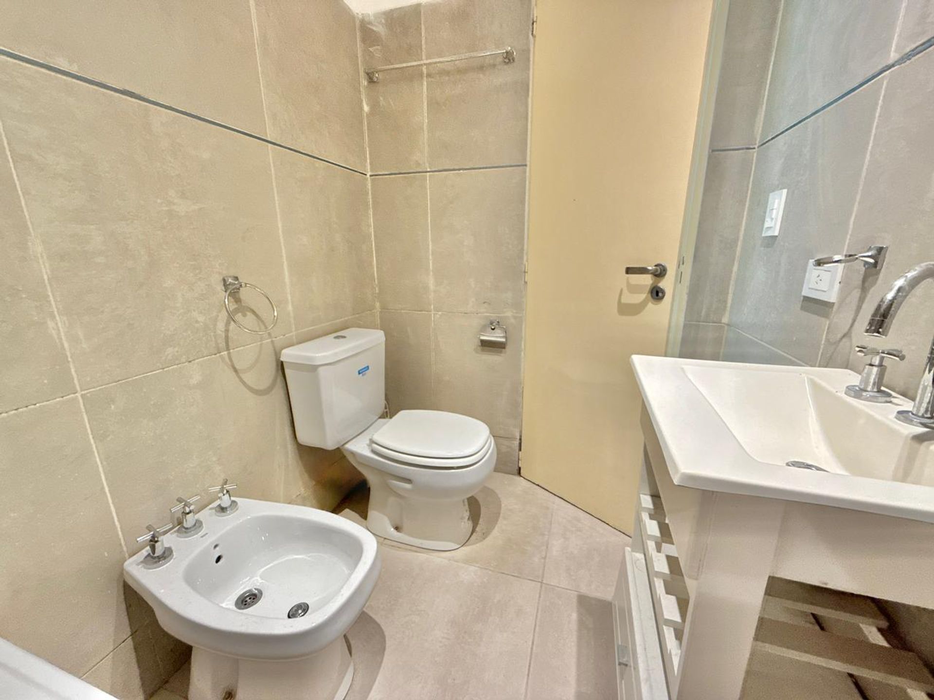 Rental 2-room apartment with grill San Fernando