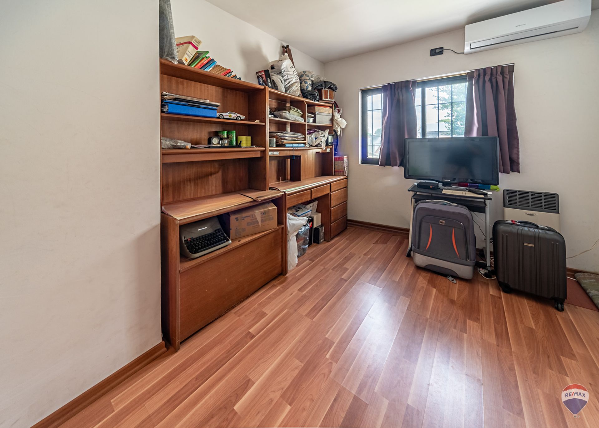 Casa De 2 Plantas Con Parque Y Pileta