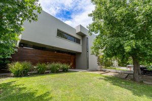 House on Internal Lot, Los Lagos, Nordelta