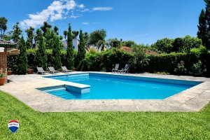 Sale House La Lucila /V. Lopez- 1669 meters of garden