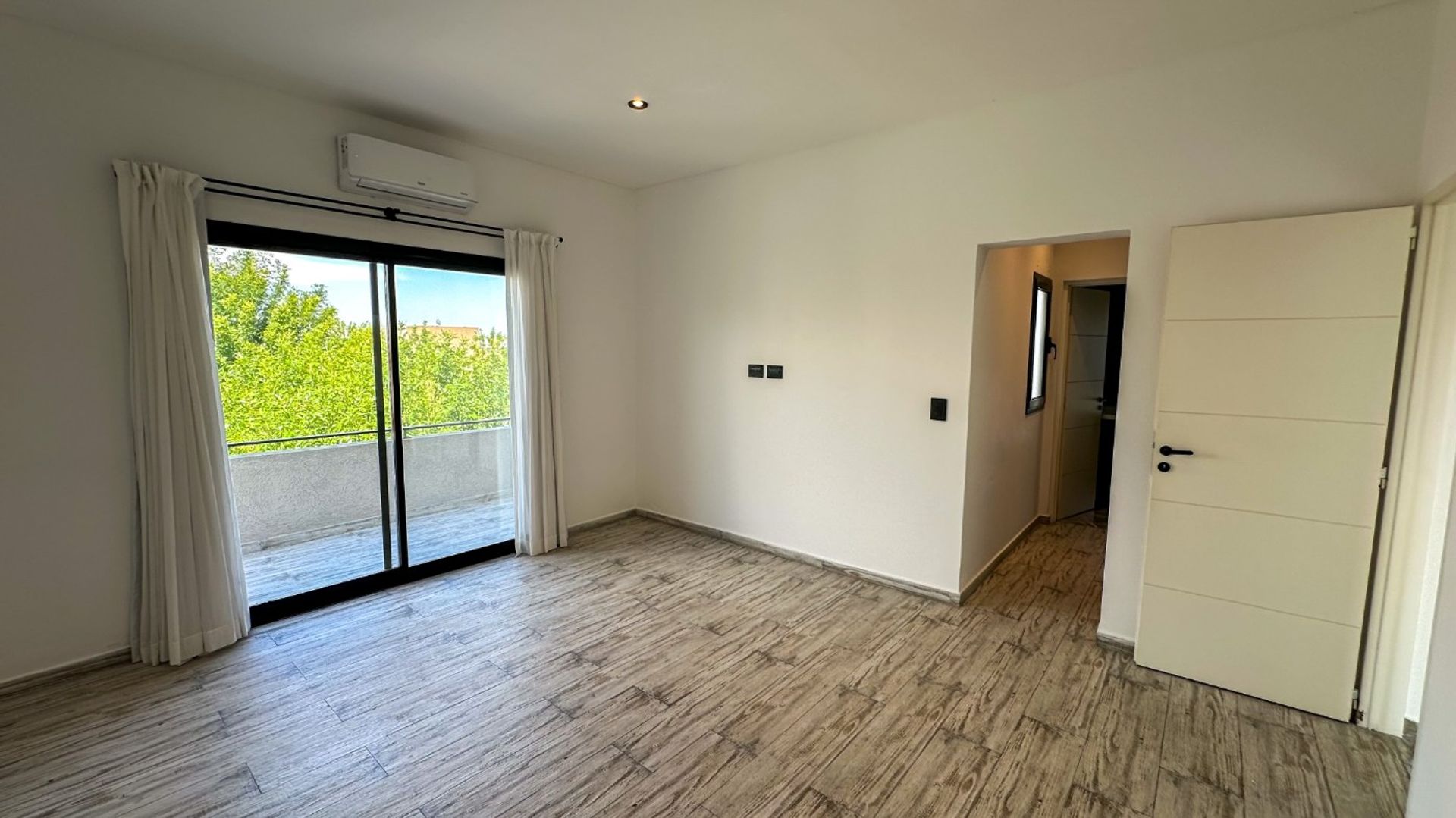 Venta Casa 4 Amb A Estrenar . Permuta Y Financia
