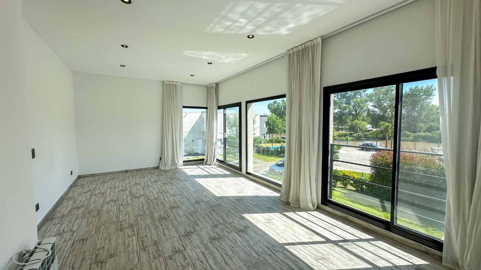 Venta Casa 4 Amb A Estrenar . Permuta Y Financia