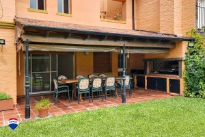 3-Bedroom House + Service Apartment for Sale, La Horqueta, San Isidro