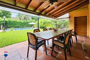 3-Bedroom House + Service Apartment for Sale, La Horqueta, San Isidro