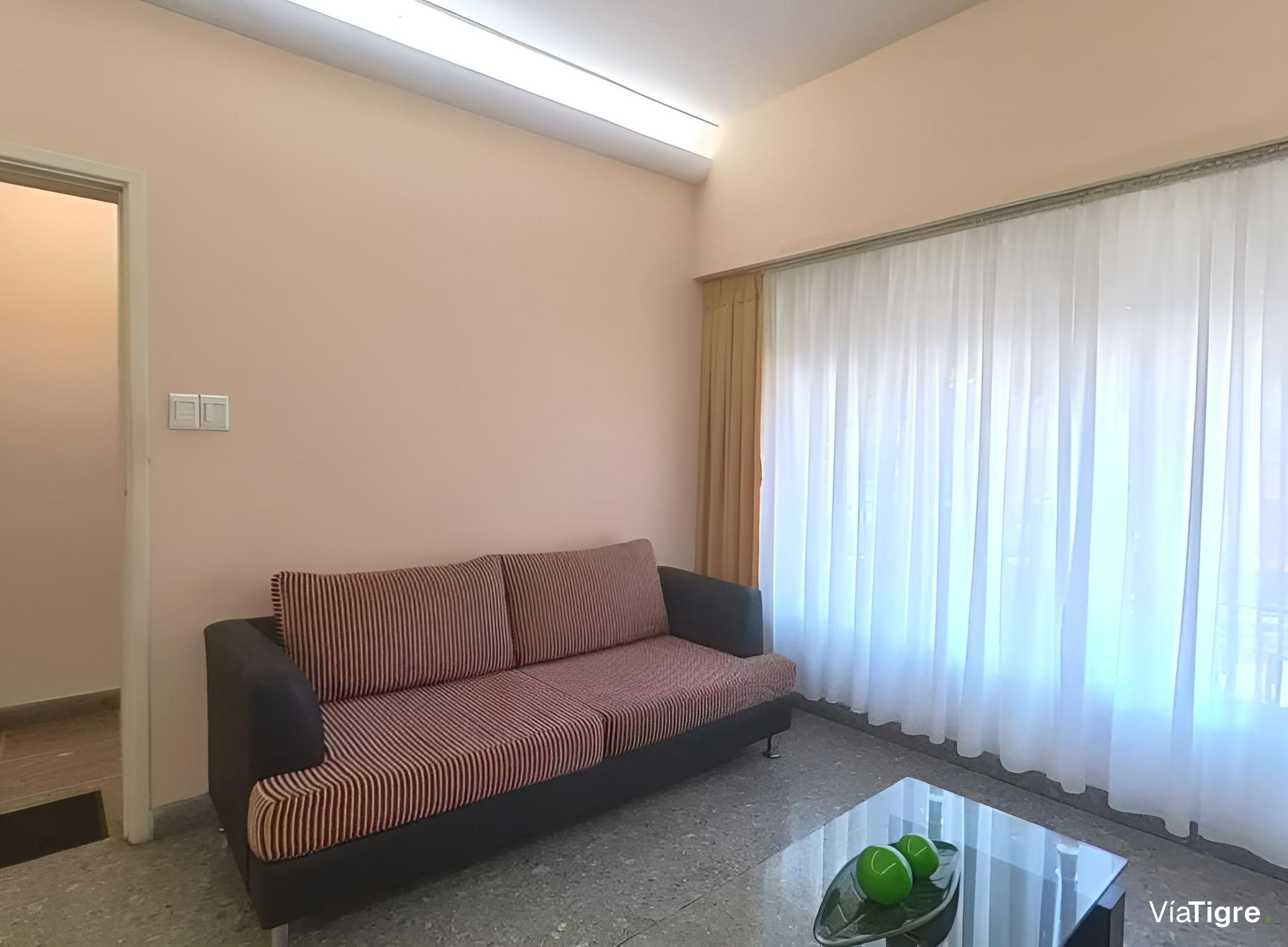 Casa 4 Amb En Venta En Florida Con Jardin Y Garaje