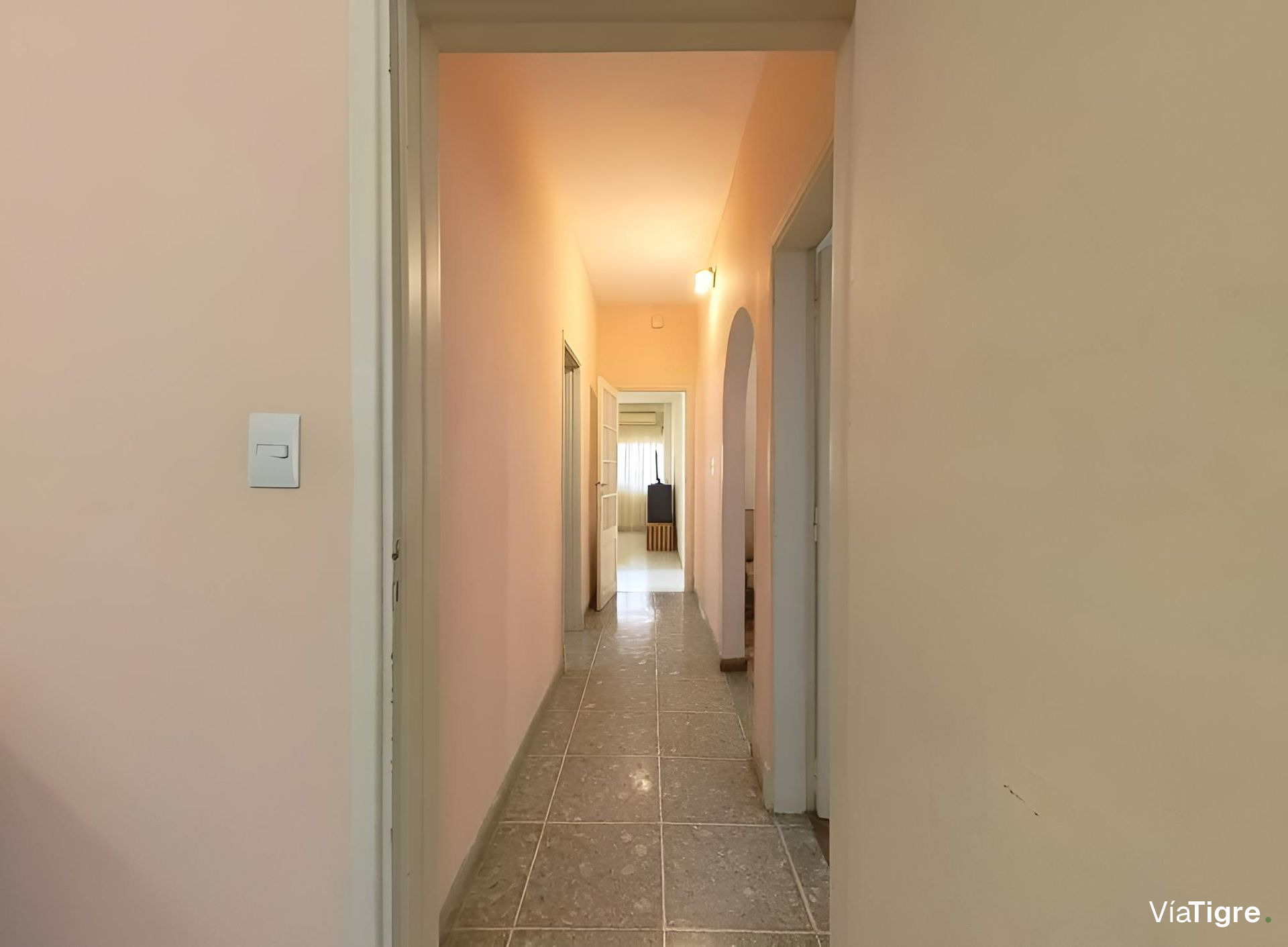 Casa 4 Amb En Venta En Florida Con Jardin Y Garaje