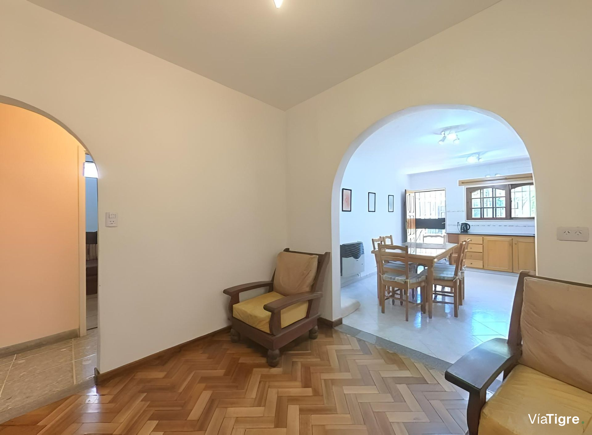 Casa 4 Amb En Venta En Florida Con Jardin Y Garaje