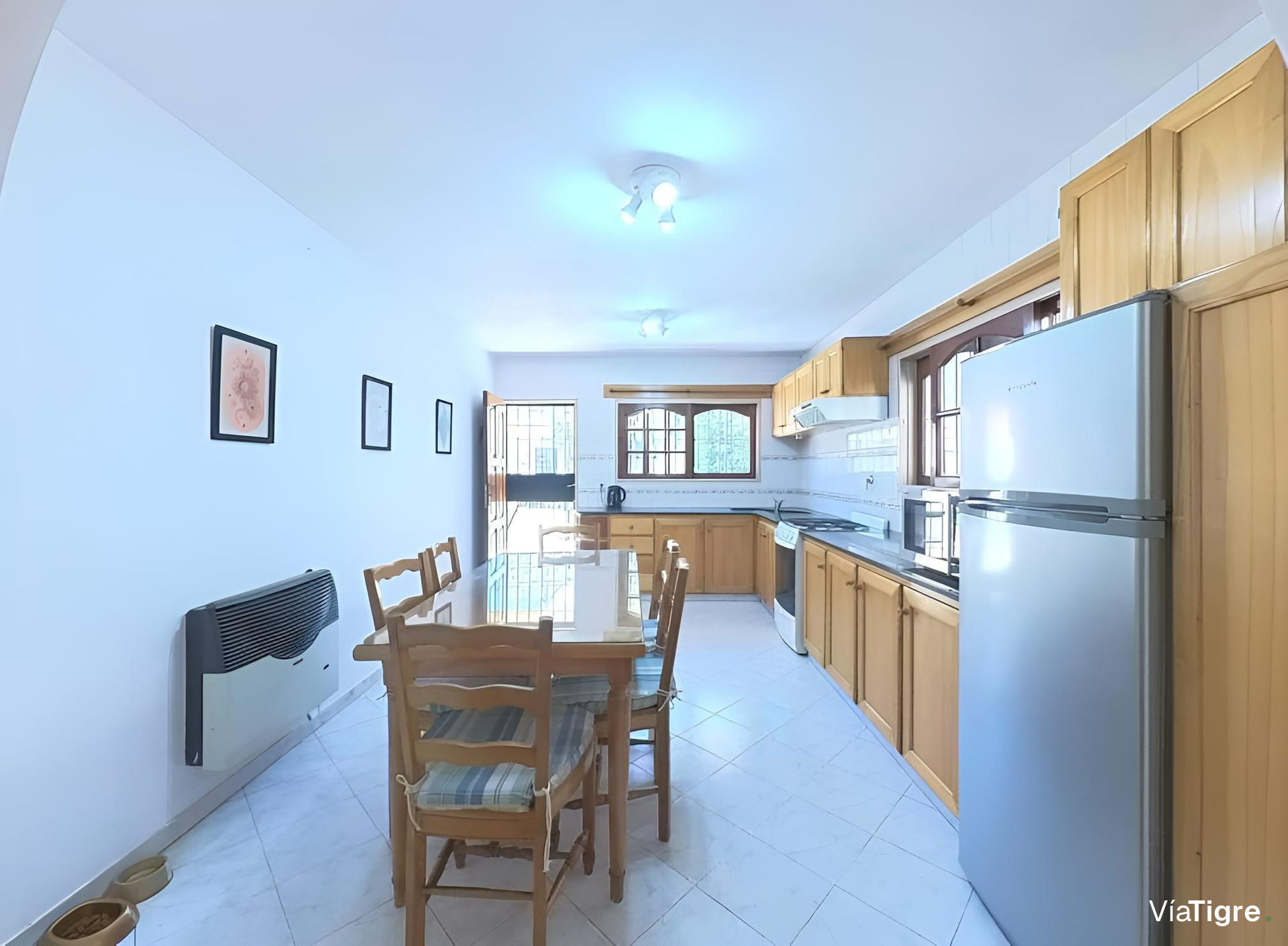 Casa 4 Amb En Venta En Florida Con Jardin Y Garaje