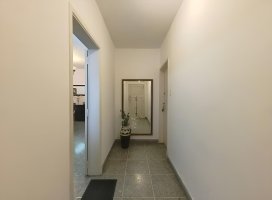 4-Room House for Sale in Florida with Garden and Garage